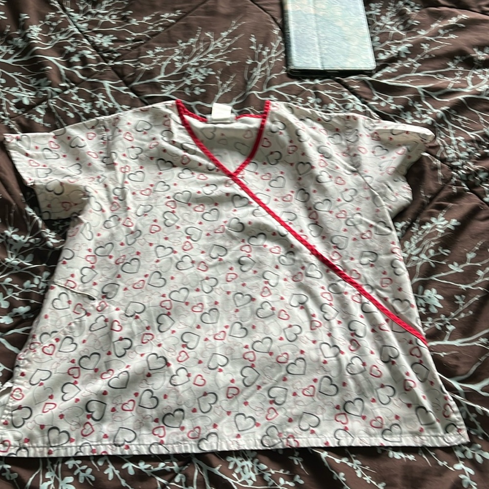 Scrub top